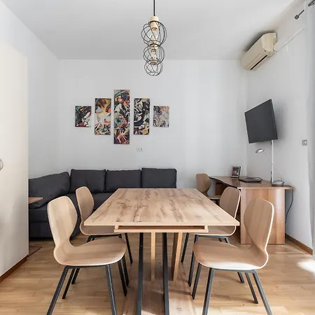 Apartman Lungo Le Mura, Business & Family By Wonderful Italy *