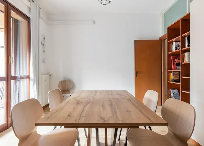 Lungo Le Mura, Business & Family By Wonderful Italy *